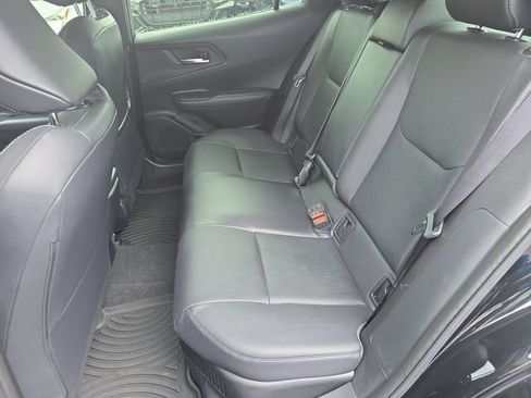 Used 2025 Toyota Prius FWD image 29