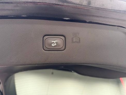 Certified 2023 Ford Edge Titanium image 35