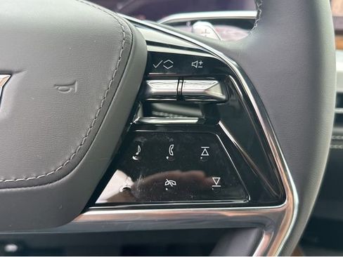 New 2026 Cadillac Escalade Platinum Sport AWD/4WD image 33