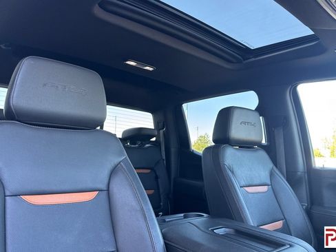 Certified 2022 GMC Sierra 1500 AT4 w/ AT4 Carbonpro Edition AWD/4WD image 17