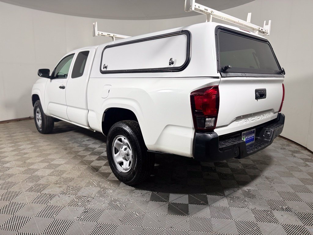 Used 2023 Toyota Tacoma SR RWD image 5