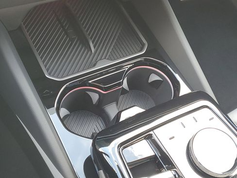 New 2026 BMW 540i xDrive w/ M Sport Package image 18