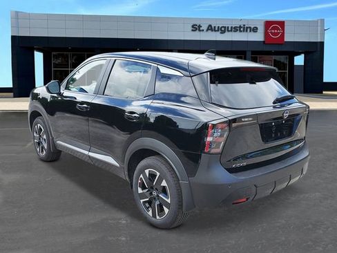 New 2025 Nissan Kicks SV w/ Illumination Package image 4