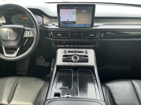 Certified 2024 Lincoln Aviator 2WD w/ Premium Package image 20