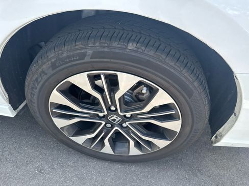 Used 2025 Honda Odyssey Elite image 5