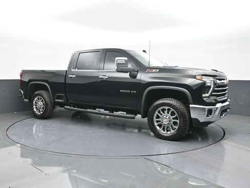 New 2026 Chevrolet Silverado 2500 LTZ w/ LTZ Convenience Package AWD/4WD image 14