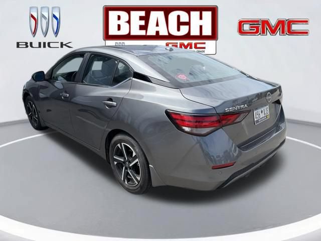 Used 2024 Nissan Sentra SV FWD image 3