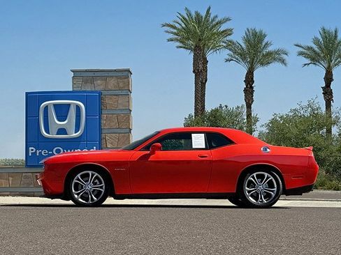 Used 2022 Dodge Challenger R/T image 7