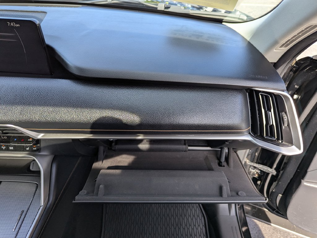 Used 2025 MAZDA CX-90 Plug-In Hybrid w/ Preferred AWD/4WD image 33