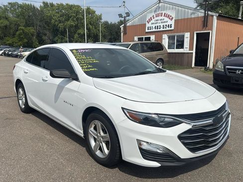 Used 2021 Chevrolet Malibu LS FWD image 3