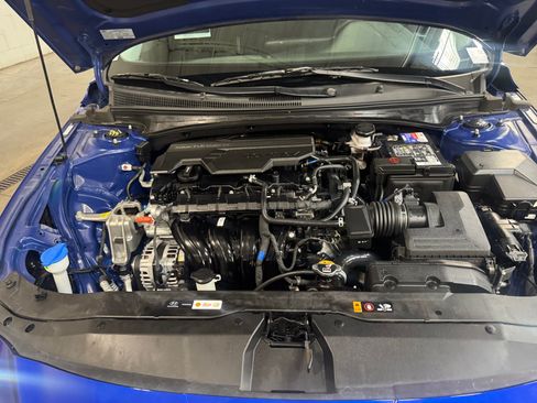 Used 2024 Hyundai Elantra SEL FWD image 21