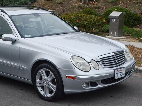 Used 2006 Mercedes-Benz E 350 Wagon image 9