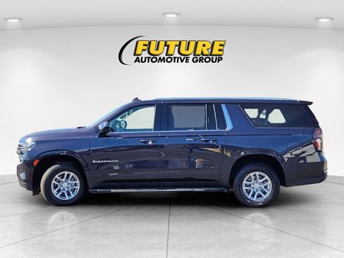 Used 2024 Chevrolet Suburban LT image 8