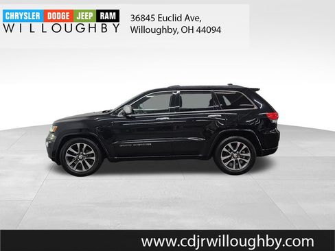 Used 2018 Jeep Grand Cherokee Overland AWD/4WD image 5