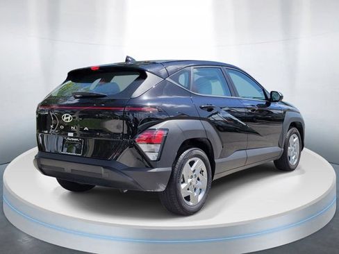 Certified 2026 Hyundai Kona SE FWD image 4