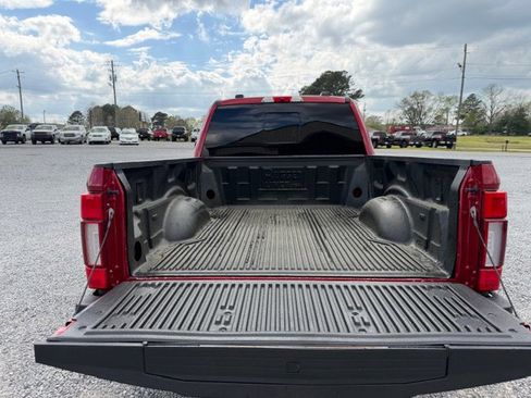 Used 2022 Ford F250 Lariat w/ Tremor Off-Road Package image 18