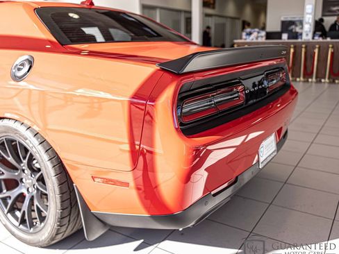 Used 2015 Dodge Challenger SRT Hellcat image 15