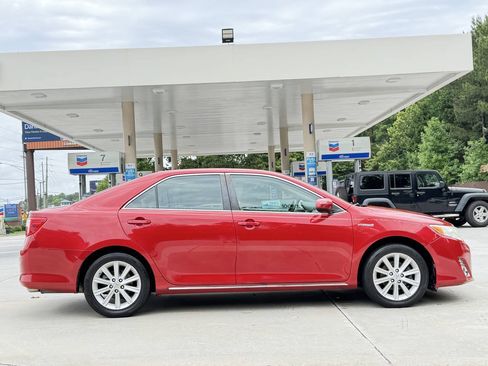 Used 2012 Toyota Camry XLE w/ Convenience Pkg FWD image 25