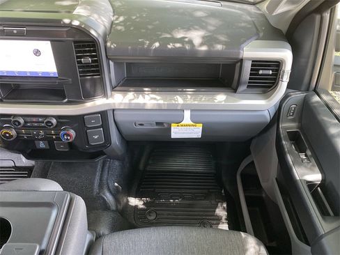 New 2025 Ford F250 XL image 18