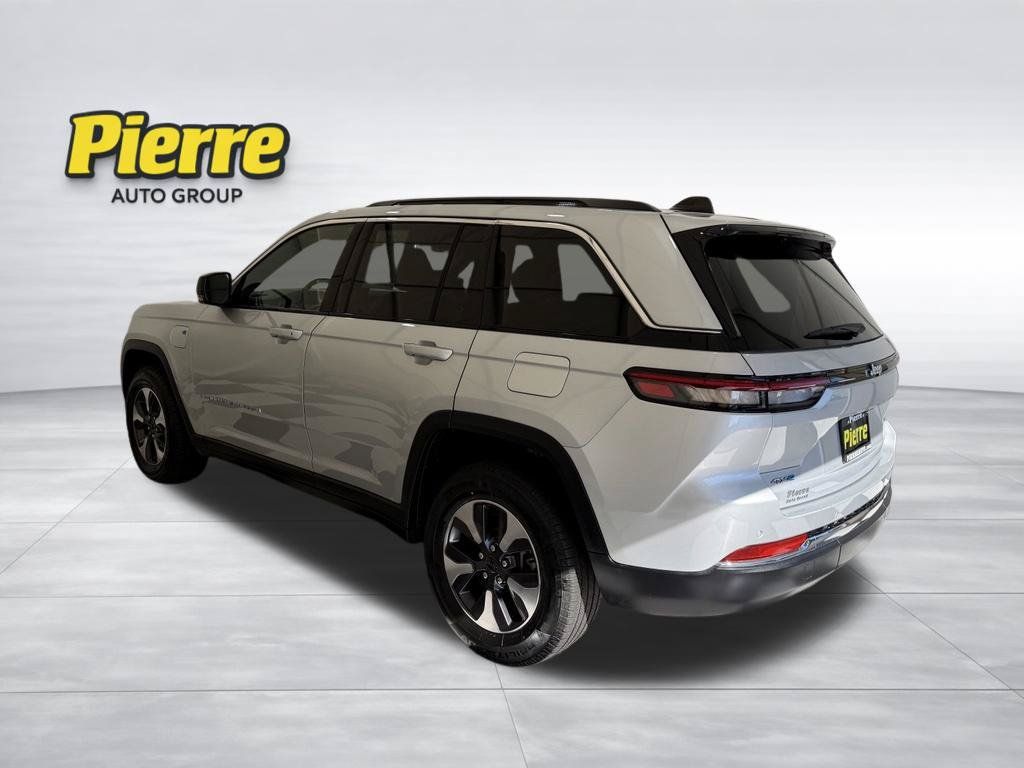 Used 2024 Jeep Grand Cherokee Limited 4xe AWD/4WD image 2