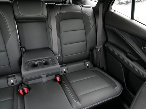 Used 2024 Chevrolet Blazer EV LT AWD/4WD image 14