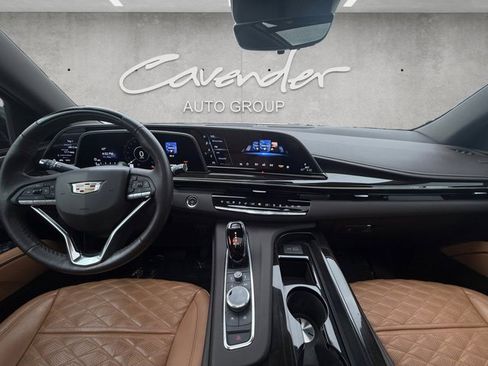 Certified 2023 Cadillac Escalade Premium Luxury w/ Performance Package AWD/4WD image 19