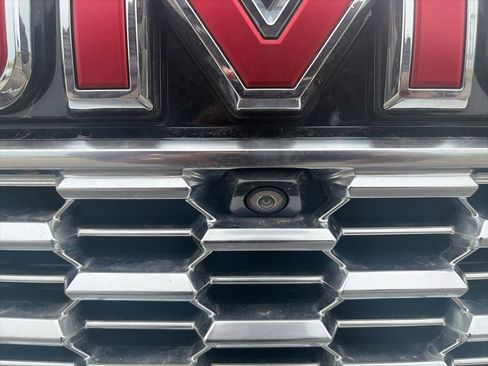 Used 2021 GMC Yukon XL Denali AWD/4WD image 13