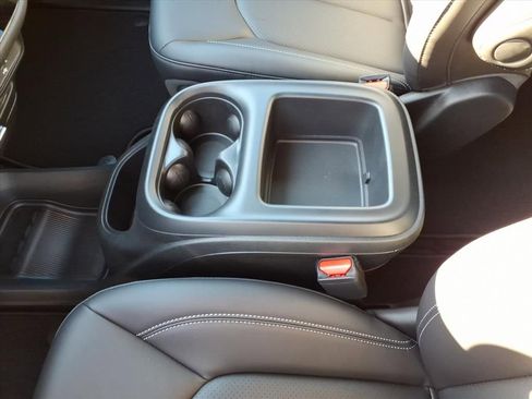 New 2026 Chrysler Pacifica Select w/ S Appearance Package image 26