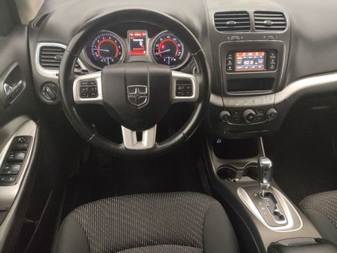 Used 2018 Dodge Journey SE w/ Popular Equipment Group FWD image 22