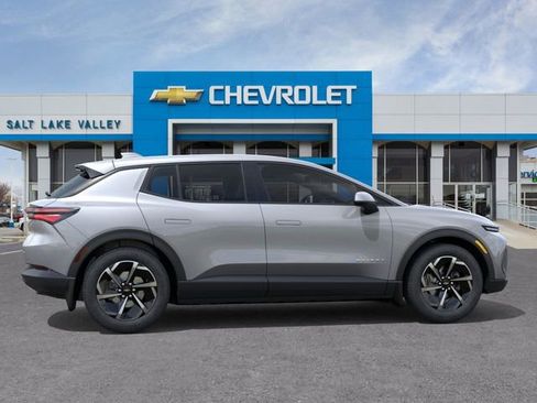 New 2026 Chevrolet Equinox EV LT image 6