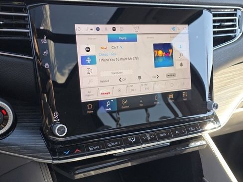 Used 2023 Jeep Wagoneer Series III w/ Premium Group I image 27