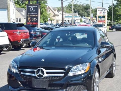 Used 2018 Mercedes-Benz C 300 4MATIC Sedan image 3