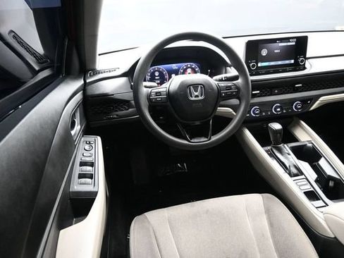 Used 2024 Honda Accord EX image 9
