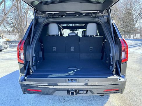 New 2026 Ford Expedition Tremor image 9