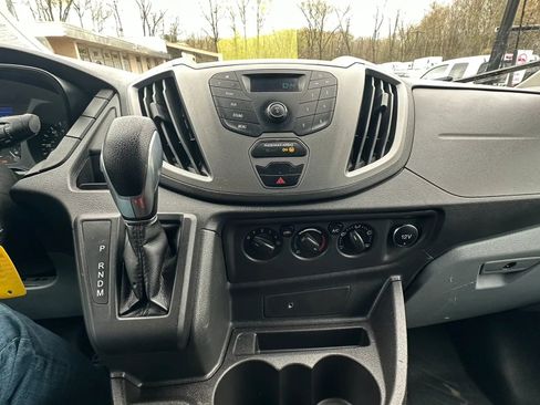 Used 2019 Ford Transit 250 130 Low Roof w/ Exterior Upgrade Package RWD image 21