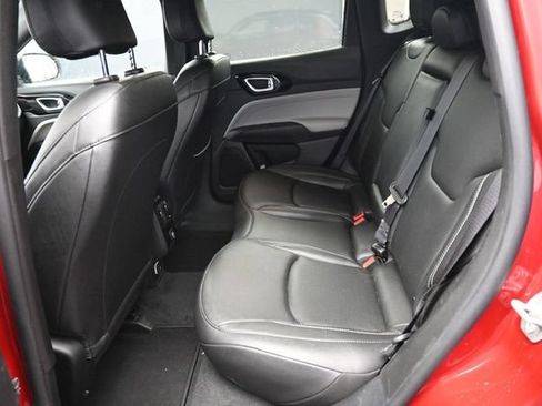 Used 2025 Jeep Compass Limited AWD/4WD image 32