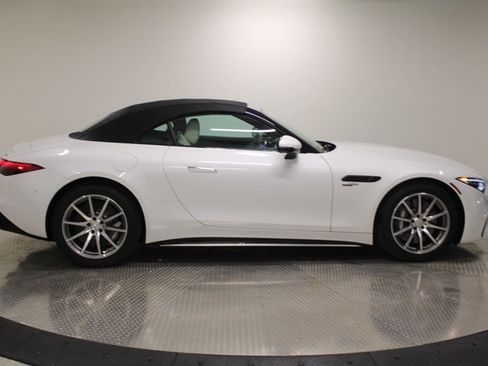 Used 2024 Mercedes-Benz SL 43 AMG image 8