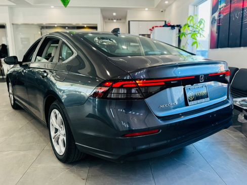 Used 2025 Honda Accord LX image 5