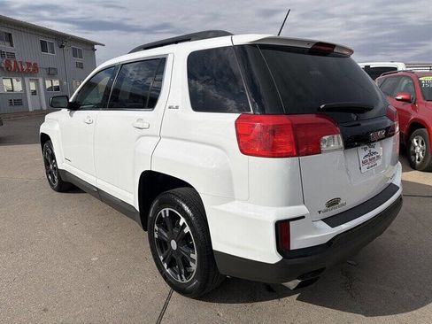 Used 2017 GMC Terrain SLE w/ Nightfall Package image 4