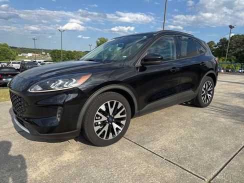Used 2020 Ford Escape SE Sport FWD image 3