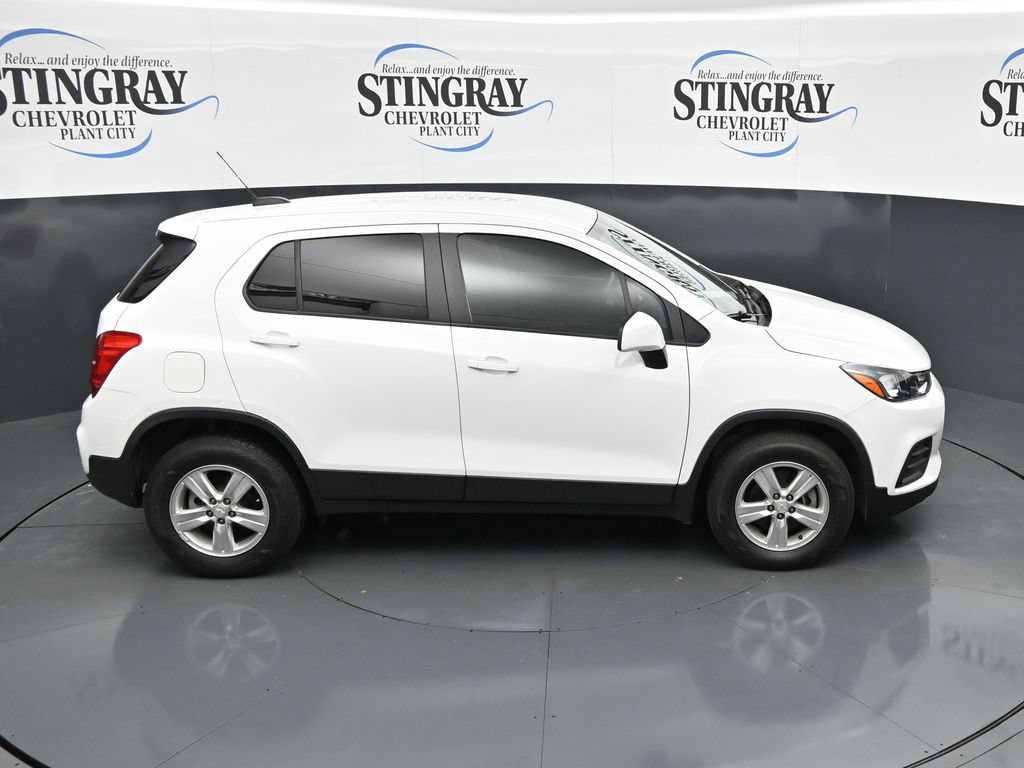 Certified 2022 Chevrolet Trax LS w/ Tint and Cruise Package AWD/4WD image 25