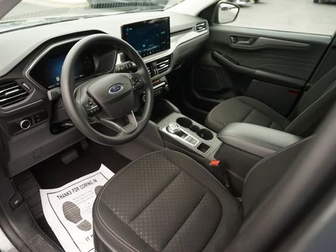 Used 2025 Ford Escape Active w/ Tech Pack #1 FWD image 8