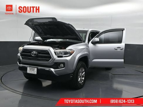 Used 2016 Toyota Tacoma SR5 AWD/4WD image 54