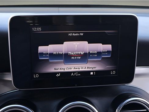 Used 2019 Mercedes-Benz GLC 300 image 24