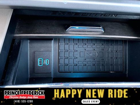 Used 2024 Ford Expedition Max Limited image 29