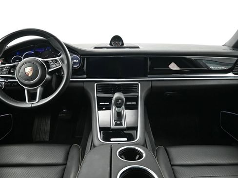 Certified 2020 Porsche Panamera Edition image 9