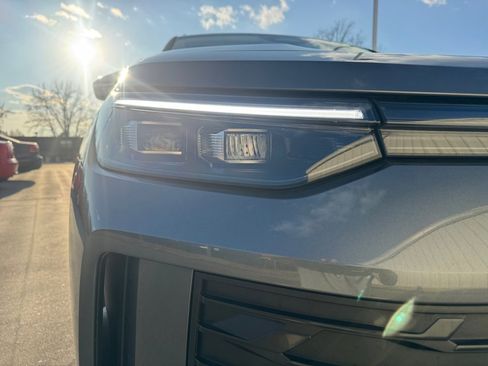 Used 2025 Volkswagen Tiguan S w/ 18" Wheel Package image 28