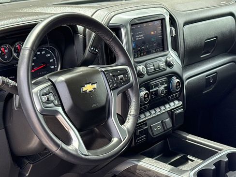 Used 2022 Chevrolet Silverado 1500 LTZ RWD image 17