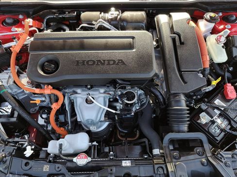 Used 2025 Honda Civic Sport image 31