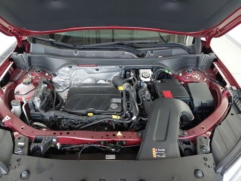 Used 2025 Chevrolet Trax LT w/ Driver Confidence Package image 30